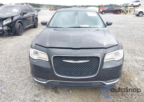 2015 Chrysler 300 Limited z USA, uszkodzony, nr VIN 2C3CCAAG2FH760672